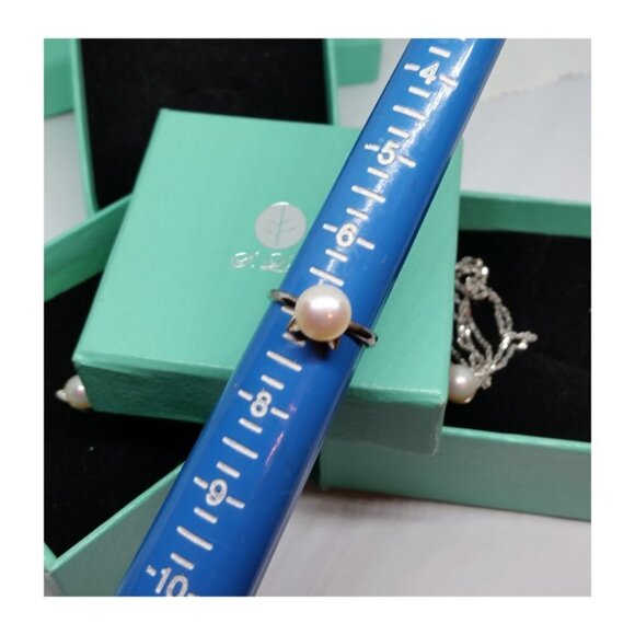 S.LEAF Sterling Silver Cat Freshwater Cultured Pearl Jewelry Set - Picture 2 of 5